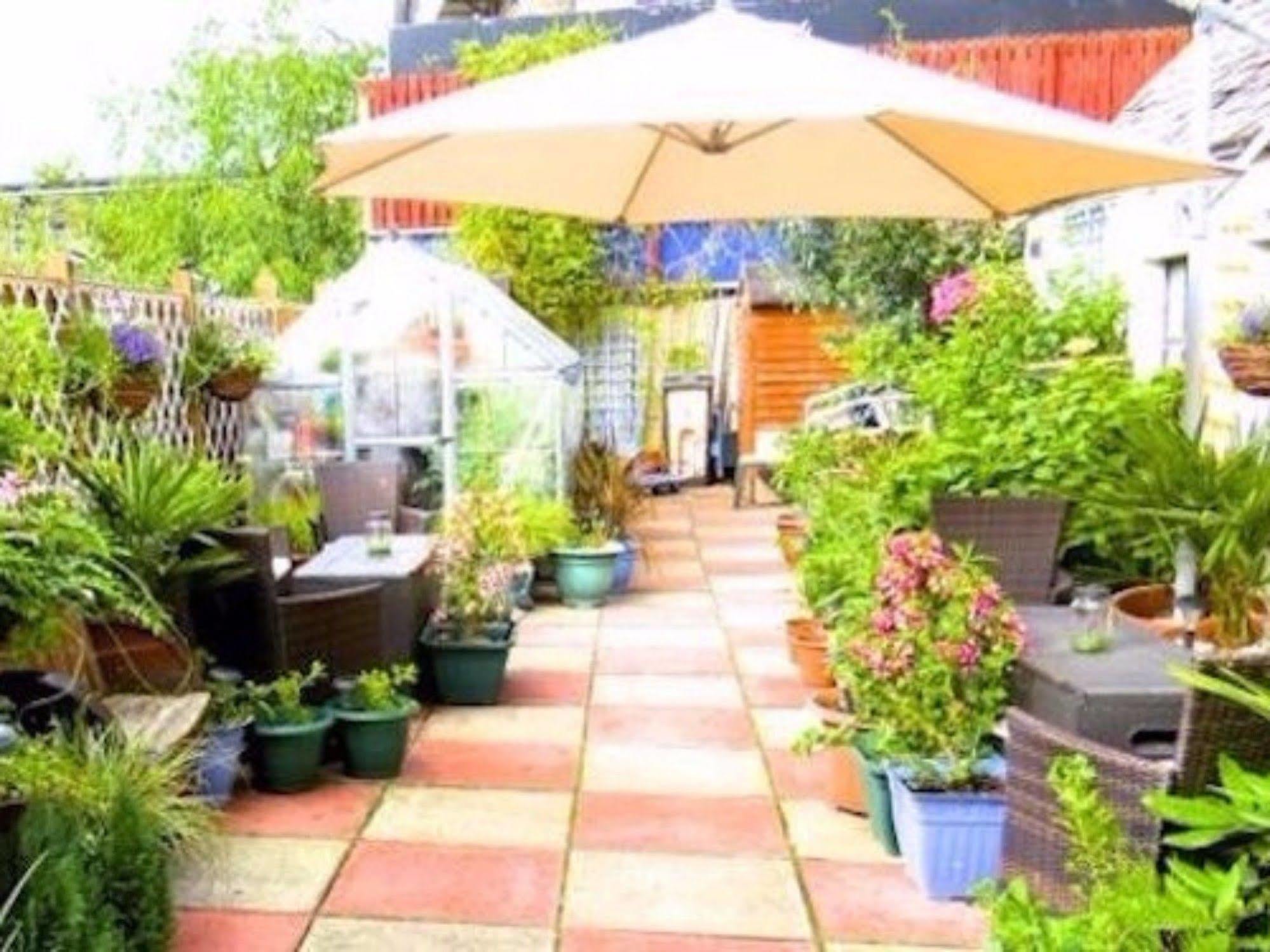 Watson Lodge Guest House Galashiels Extérieur photo
